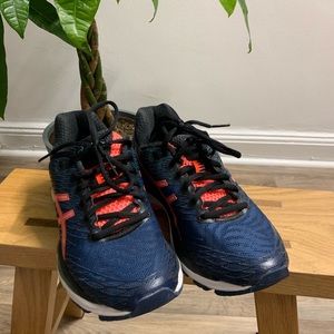 ASICS Gel Nimbus running shoes T650N